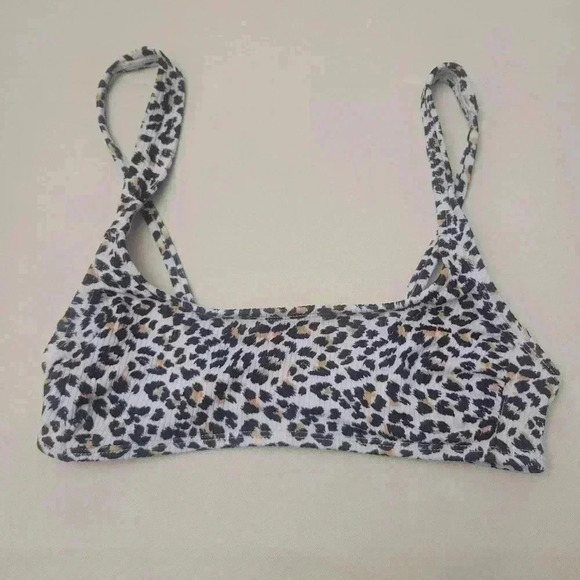 🐆 Cheetah Print Swim Top - Xhilaration - Size Small - Picture 1 of 4